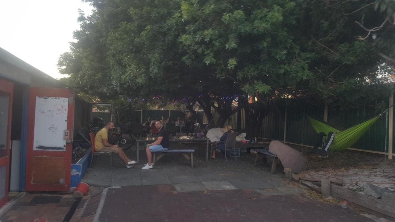 פרת'' Planet Inn Backpackers מראה חיצוני תמונה